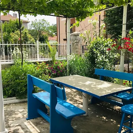 Hébergement de vacances къща наде